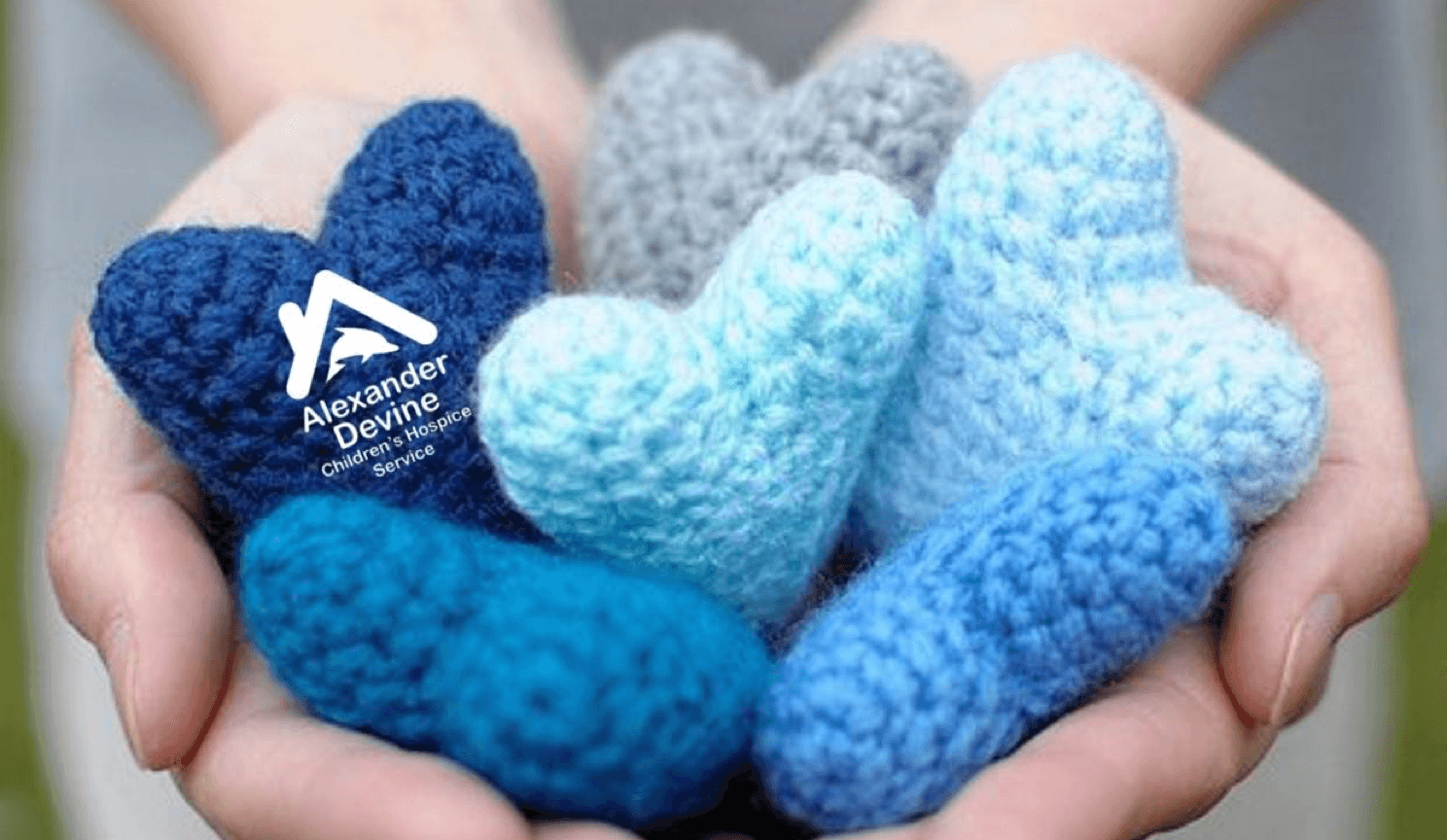 Knitted hearts