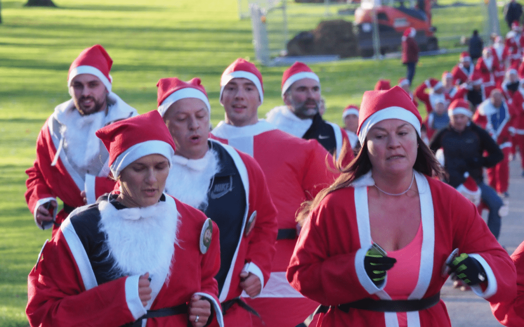 Windsor family take on 4th Santa Dash in memory of daughter